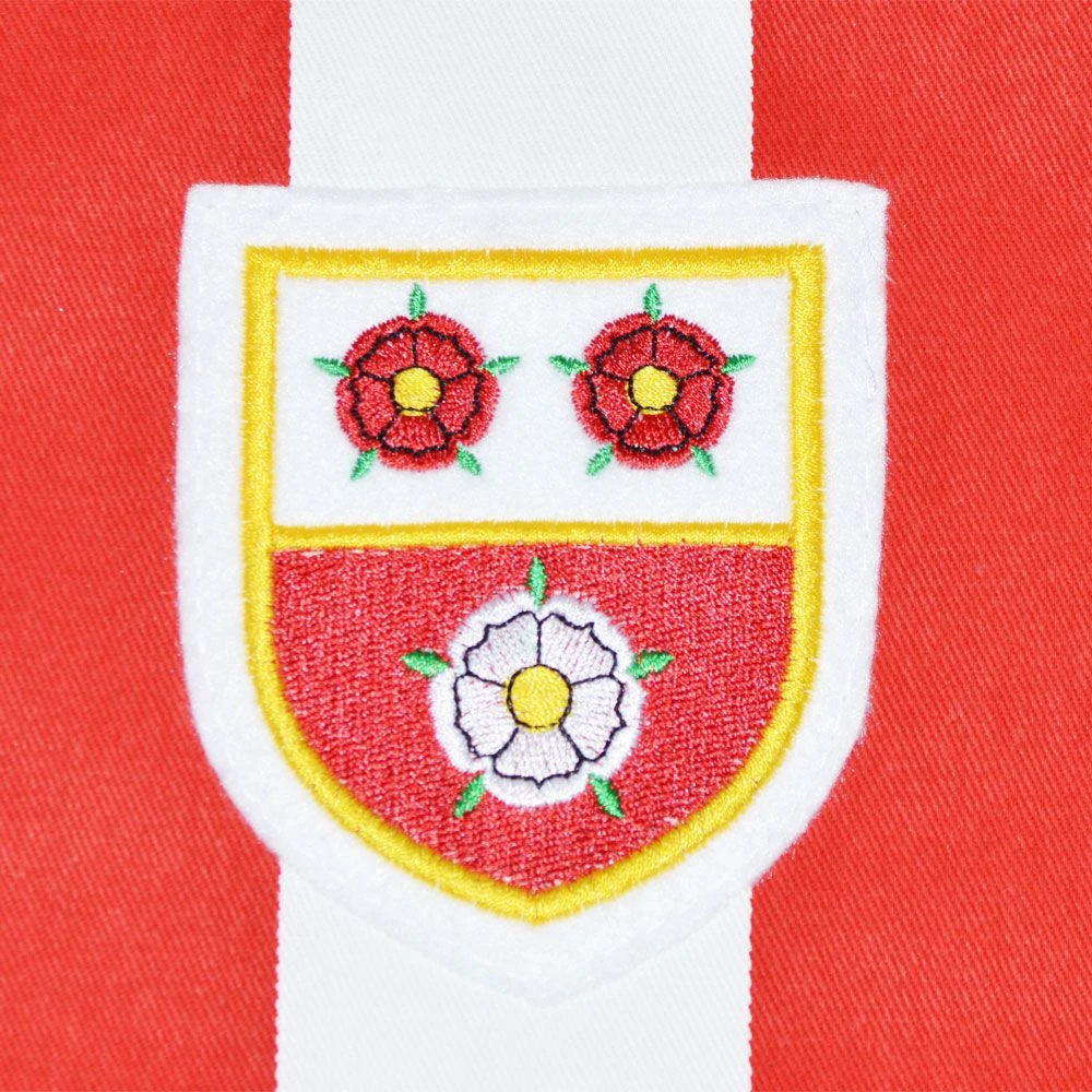 Southampton FC Red and White Stripes 1940s-1950s Retro Long Sleeve Football Shirt 4 Southampton FC Red and White Stripes 1940s-1950s Retro Long Sleeve Football Shirt - Image 2