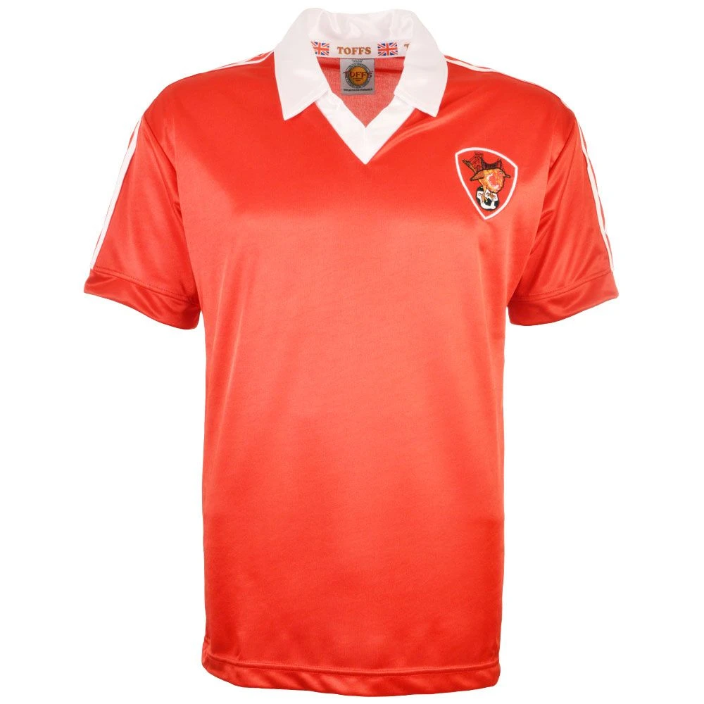 Bristol City 1976-1978 Retro Home Football Shirt – Vintage Red V-Neck Jersey 3 Bristol City 1976-1978 Retro Home Football Shirt – Vintage Red V-Neck Jersey